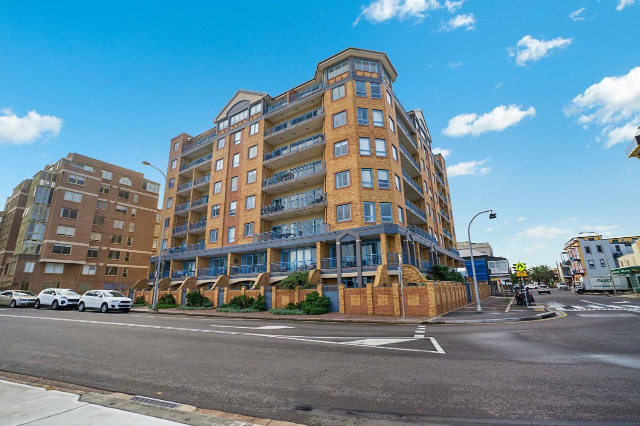 Newcastle Short Stay Accommodation - Sandbar Newcastle Beach Экстерьер фото