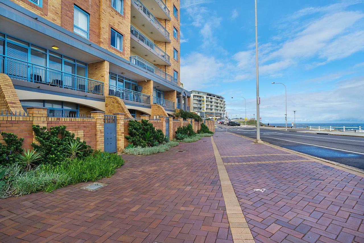 Newcastle Short Stay Accommodation - Sandbar Newcastle Beach Экстерьер фото
