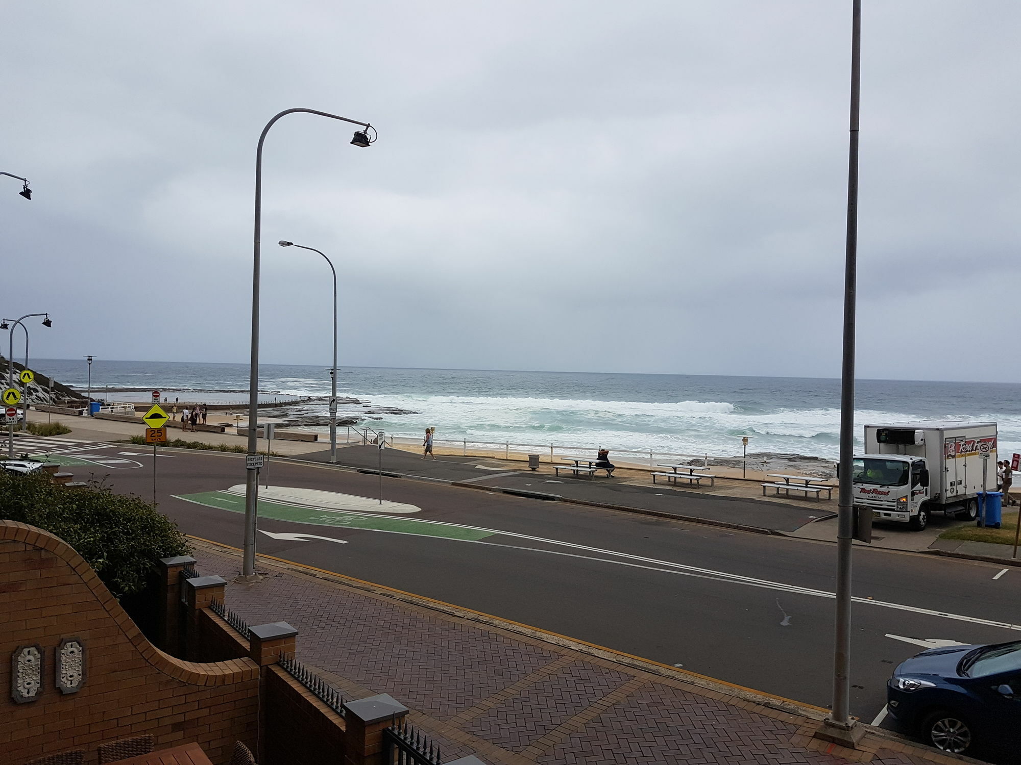 Newcastle Short Stay Accommodation - Sandbar Newcastle Beach Экстерьер фото