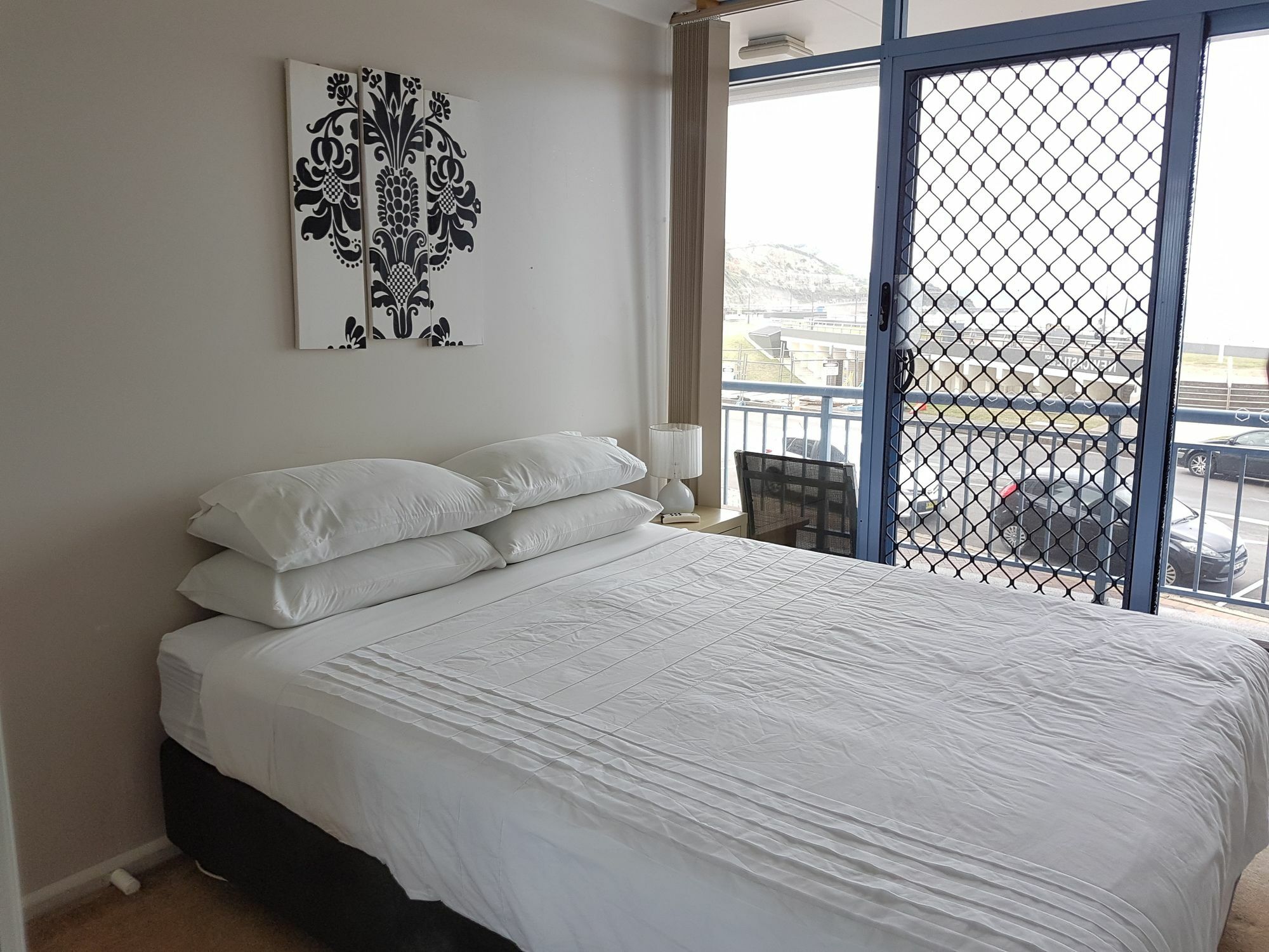 Newcastle Short Stay Accommodation - Sandbar Newcastle Beach Экстерьер фото